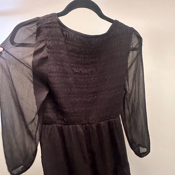 Dress - Picture 4 of 9